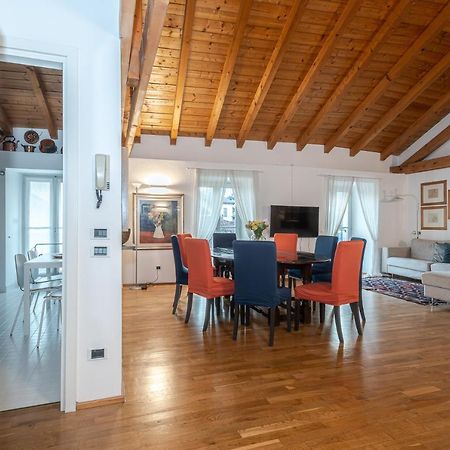 A Casa Nuccia Mansarda By Holiday Solutions كومو المظهر الخارجي الصورة