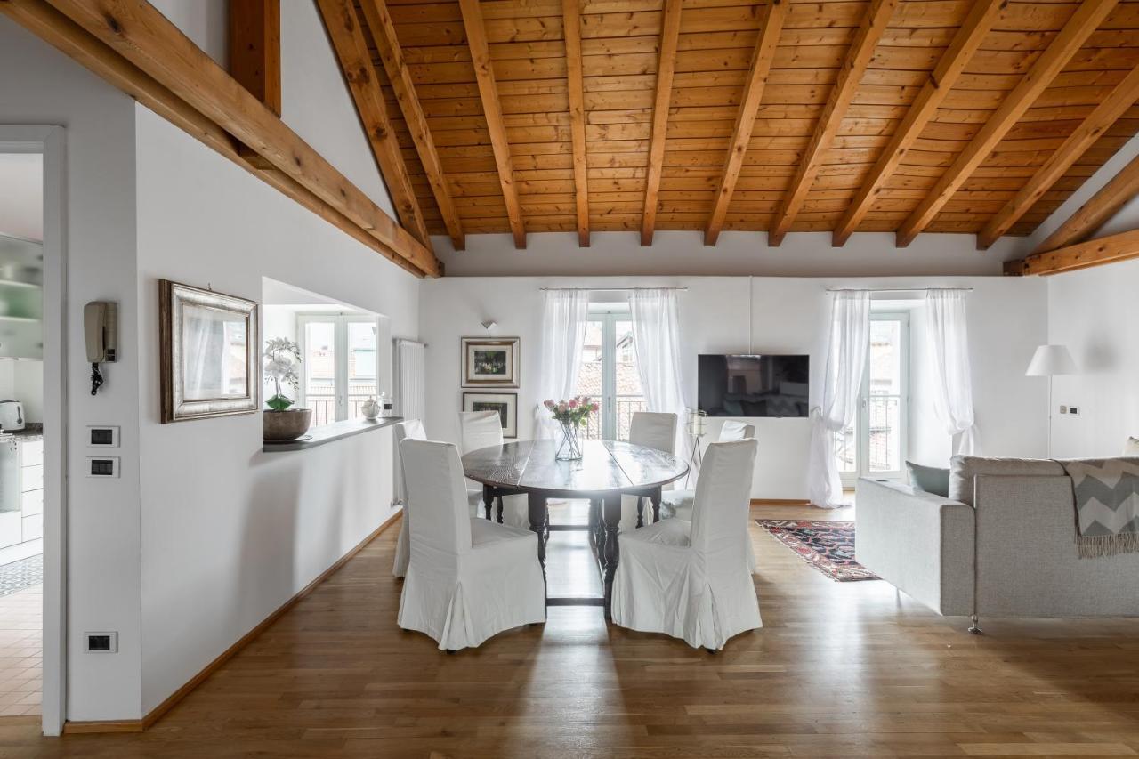 A Casa Nuccia Mansarda By Holiday Solutions كومو المظهر الخارجي الصورة