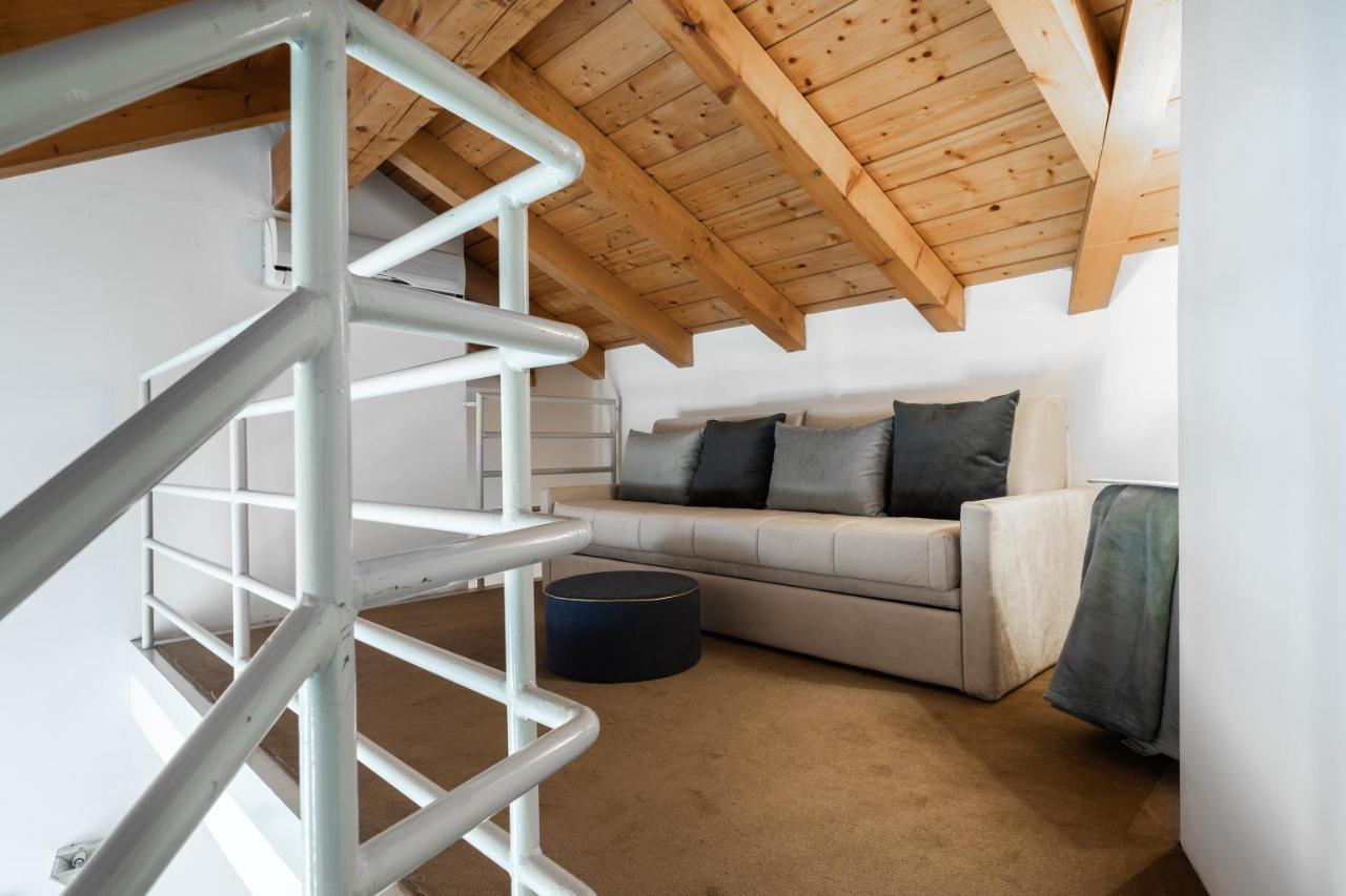 A Casa Nuccia Mansarda By Holiday Solutions كومو المظهر الخارجي الصورة